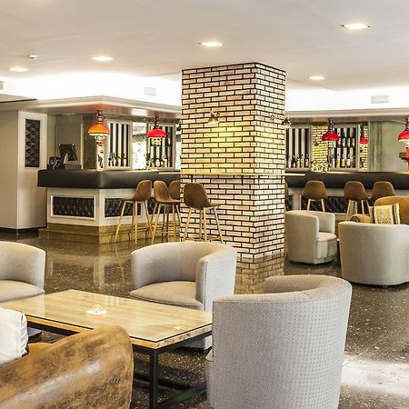Globales Palmanova Hotel Buitenkant foto