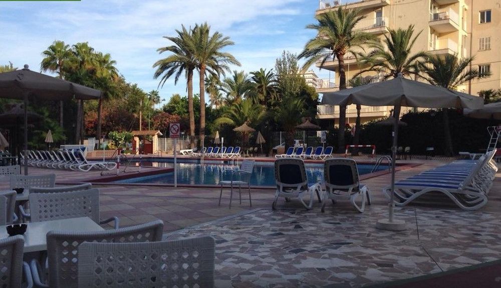 Globales Palmanova Hotel Buitenkant foto