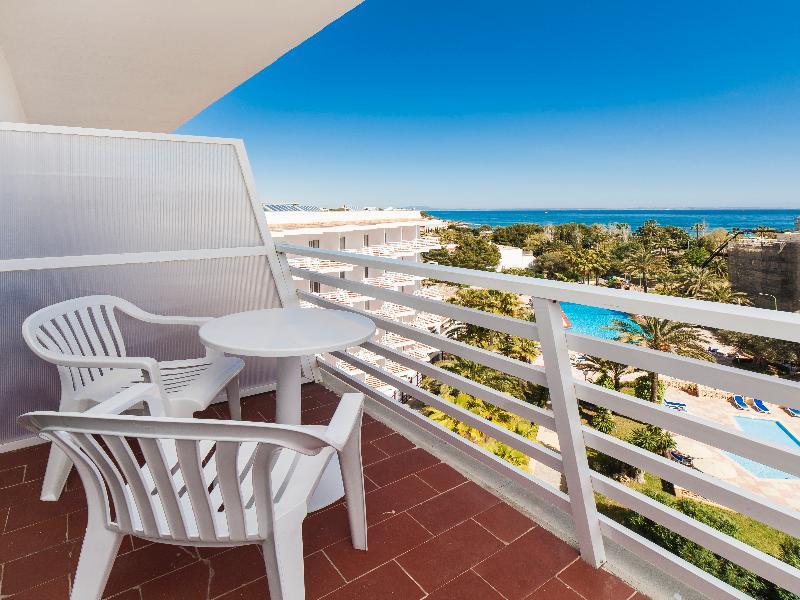 Globales Palmanova Hotel Buitenkant foto