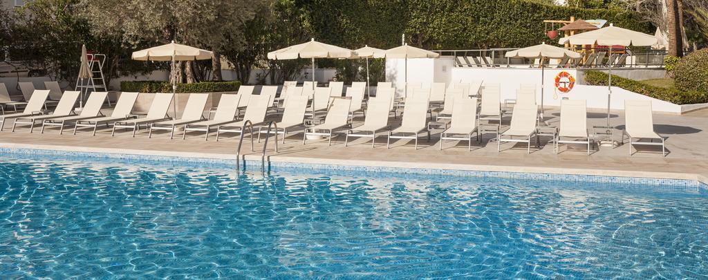 Globales Palmanova Hotel Buitenkant foto
