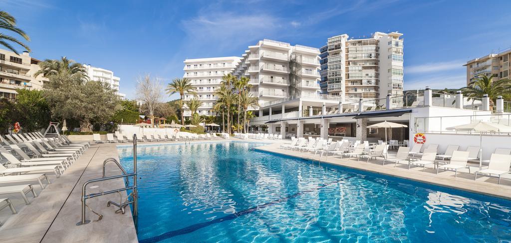 Globales Palmanova Hotel Buitenkant foto