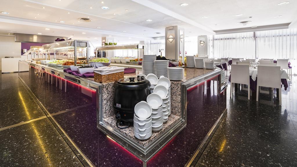 Globales Palmanova Hotel Buitenkant foto