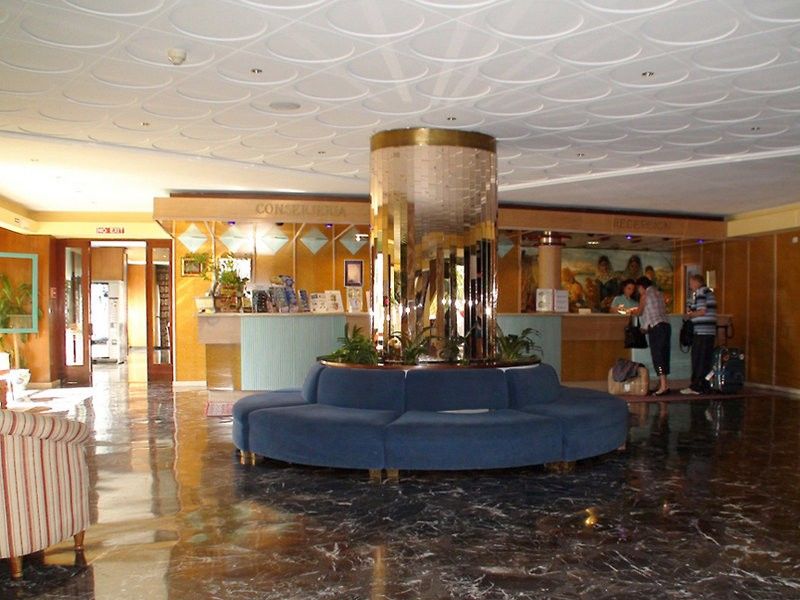 Globales Palmanova Hotel Buitenkant foto