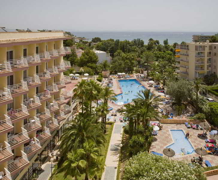 Globales Palmanova Hotel Buitenkant foto