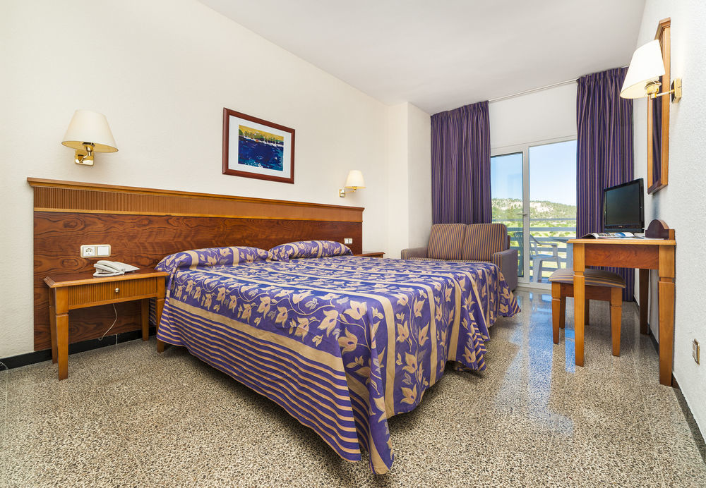 Globales Palmanova Hotel Buitenkant foto